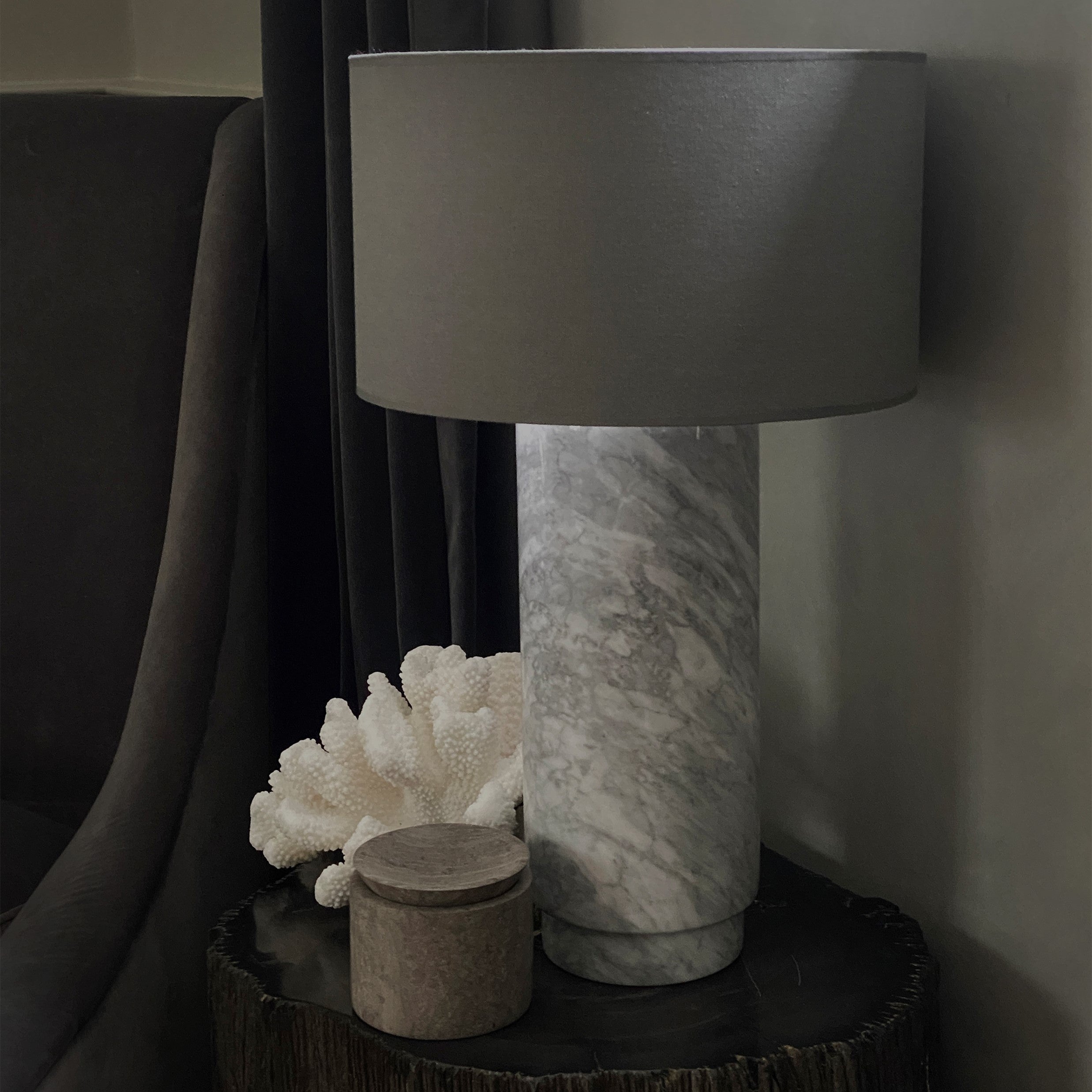 BRANDT Collective AVA table lamp in white marble and grey shade