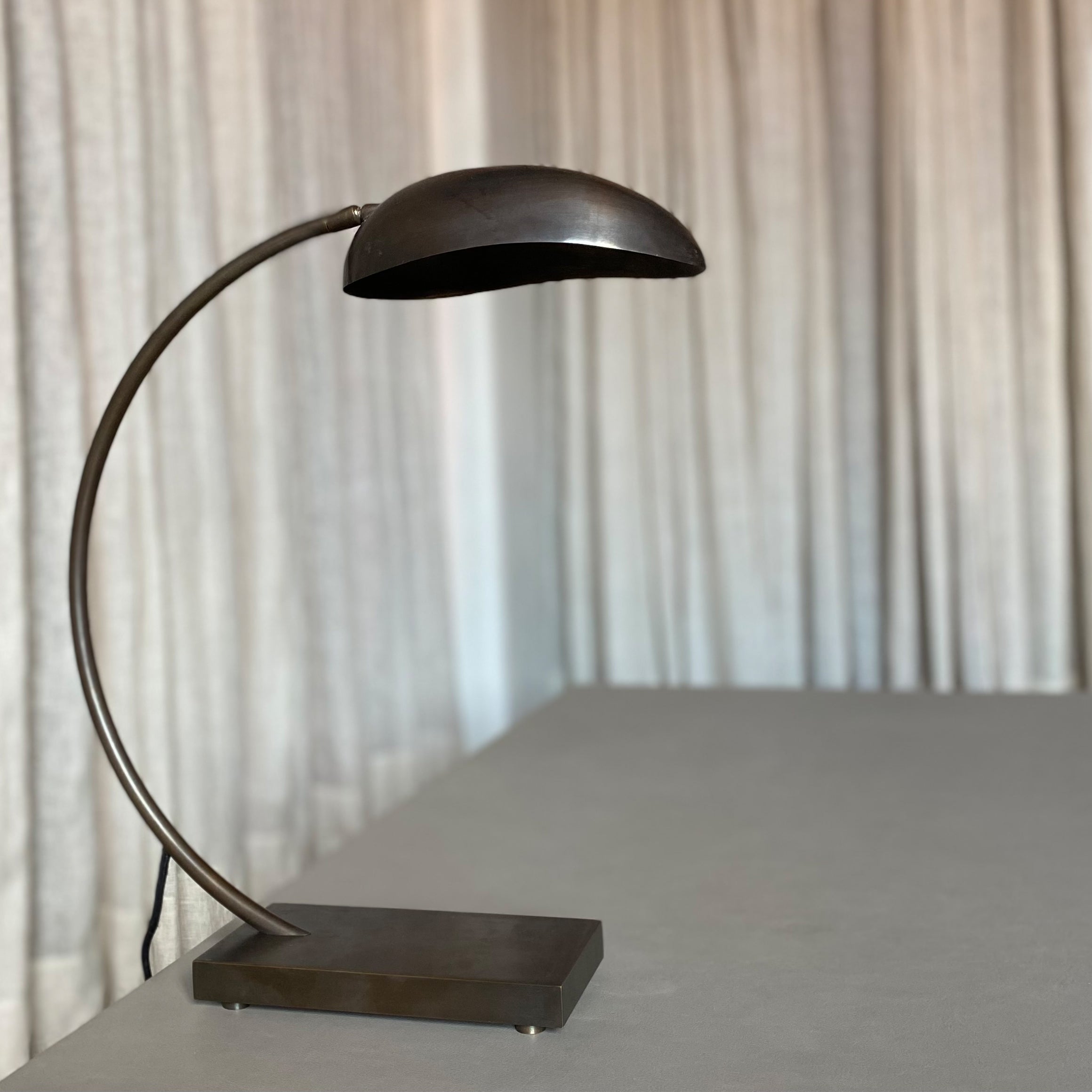 BRANDT Collective GRACE table lamp in burnished brass