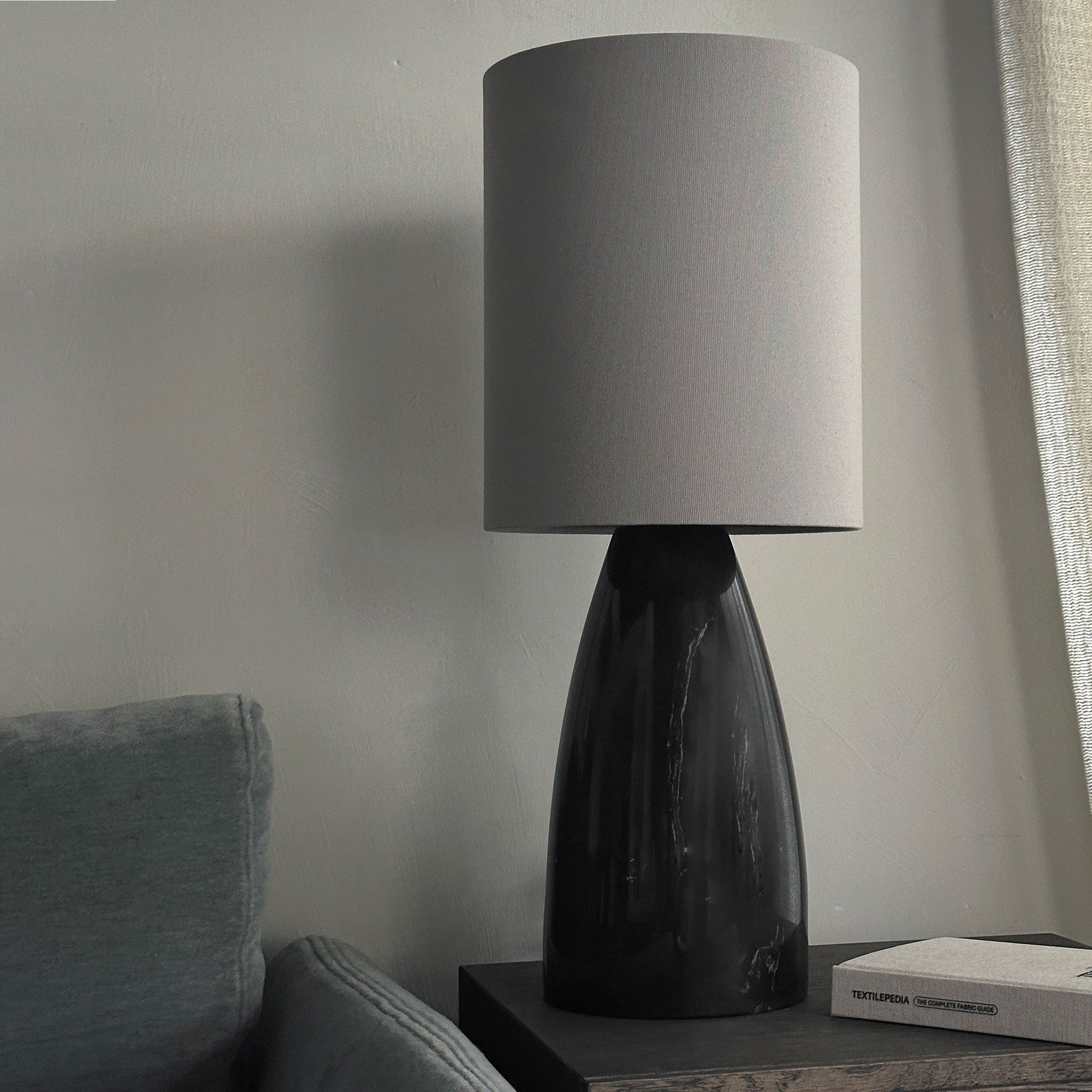 BRANDT Collective marble table lamp VOLCANO winter black