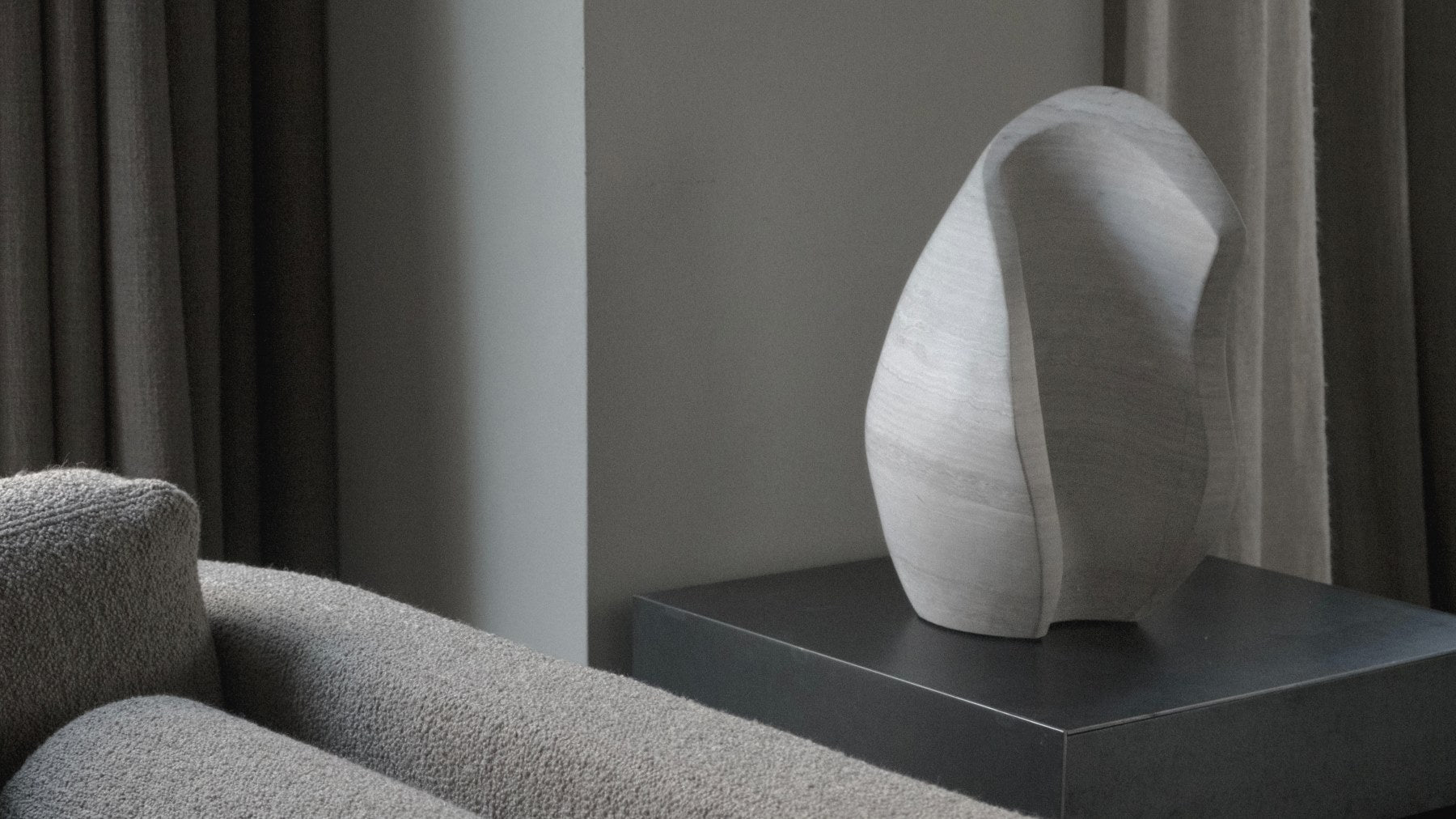 BRANDT Collective sculptures in marble and jewelry boxes in leather and bespoke fabrics