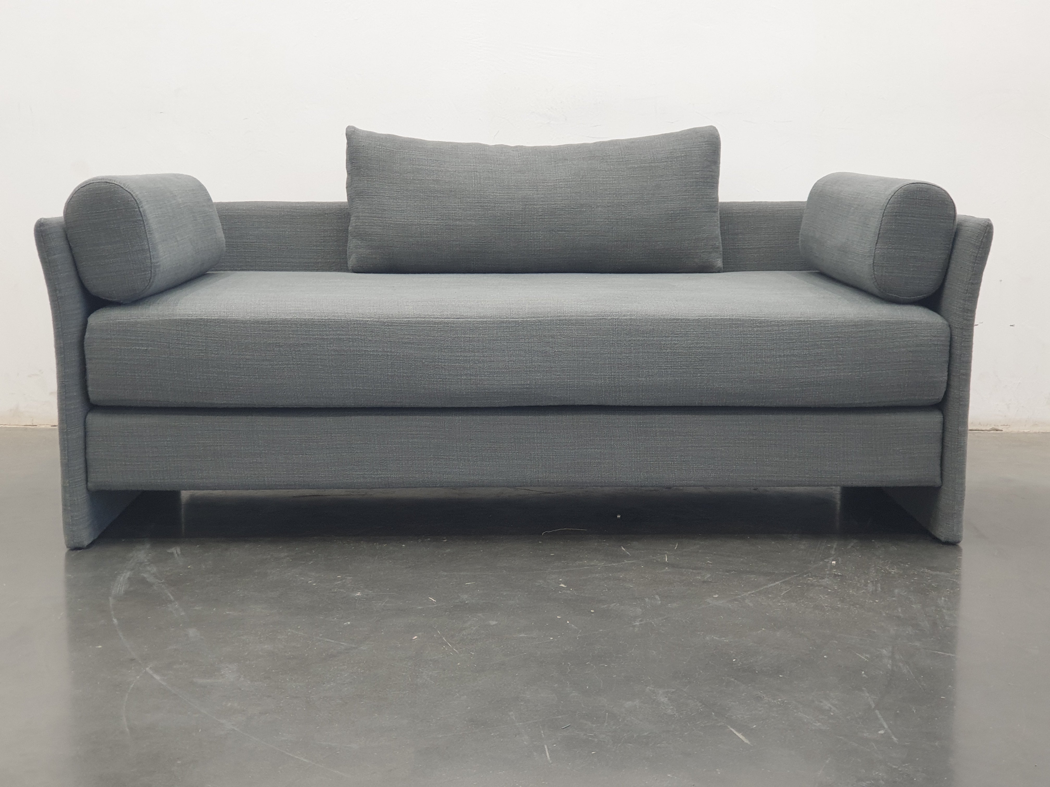 BLOOM sofa (ARCHIVE PICK-UP)