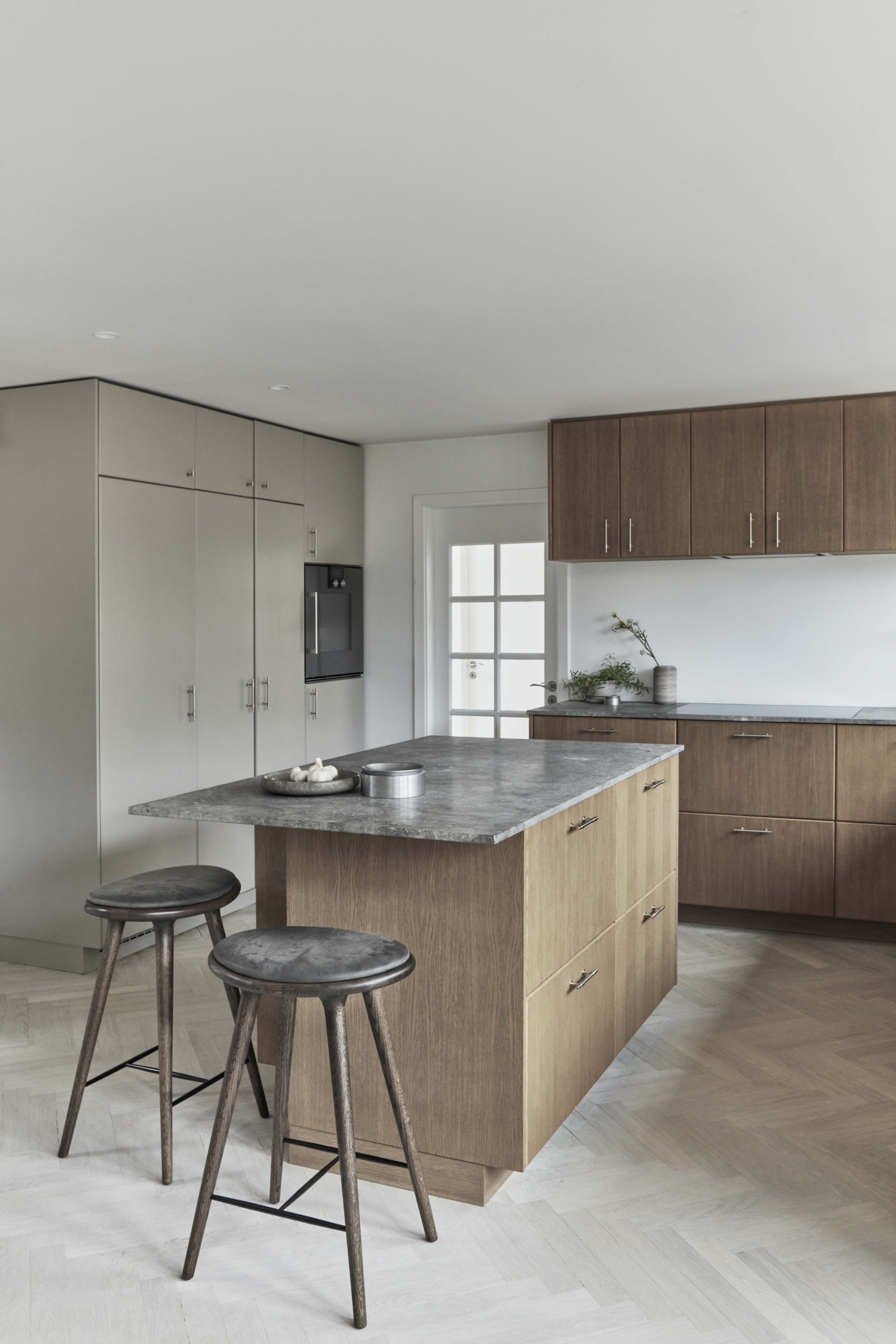 Brandt-Collective_Inspiration-Kitchen_bc_oak_kitchen_1_97d78f46-a53b-4db9-97d0-d59d04223a4c.jpg