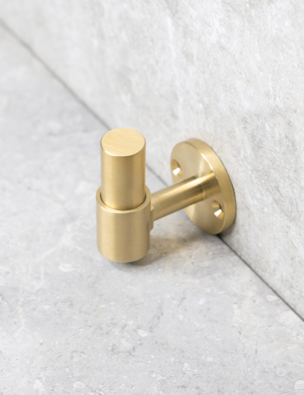 Brushed Brass. Luxury hardware made of solid brass by BRANDT Collective.