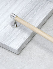 END 30 Tea towel bar 456 mm in Polished Nickel/Oak. Luxury kitchen hardware made of solid brass by BRANDT Collective. 