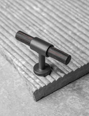 SIGNATURE slim T-bar 54 mm in Nearly Black/Wenge. Modern kitchen hardware made of solid brass by BRANDT Collective.