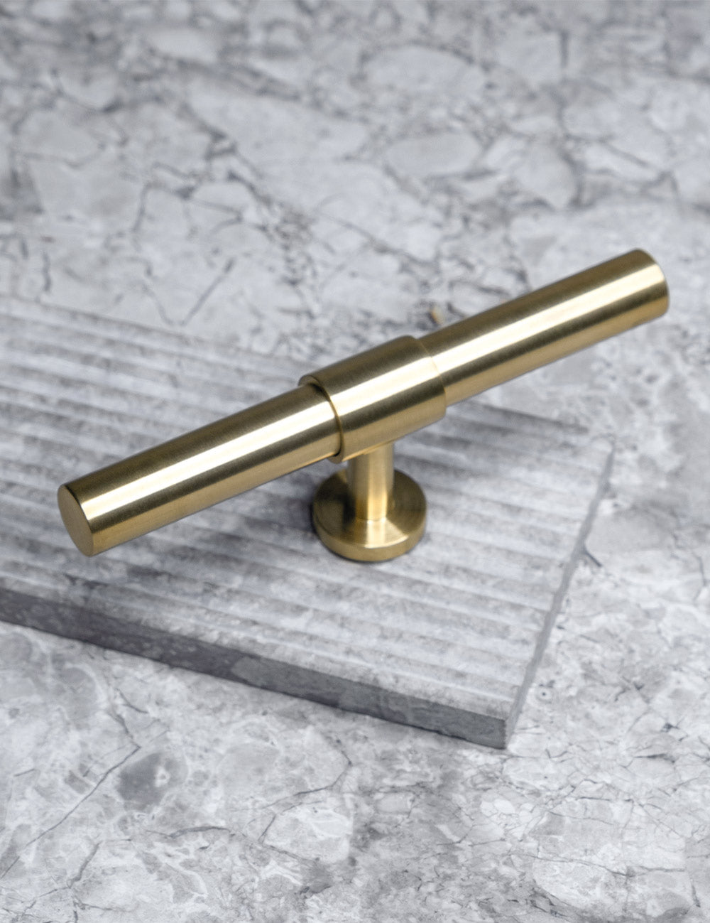 Brushed Brass. Luxury cabinet hardware made of solid brass by BRANDT Collective. 