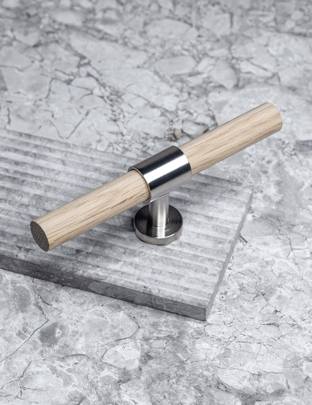 Oak. Luxury cabinet hardware made of solid brass by BRANDT Collective. 