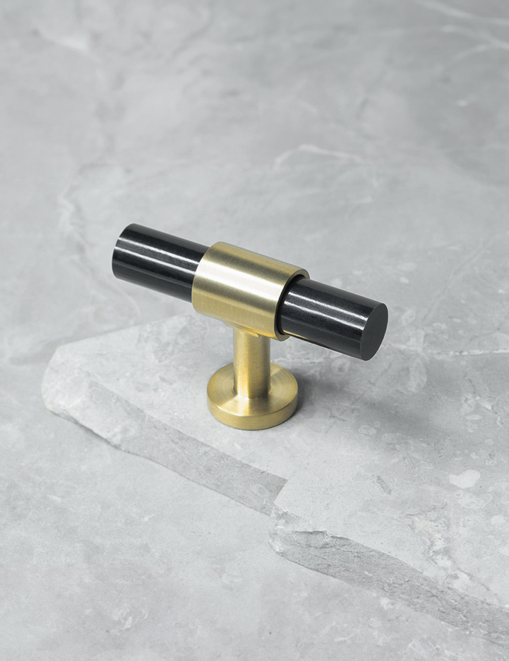 Black Horn. Luxury kitchen hardware made of solid brass by BRANDT Collective.