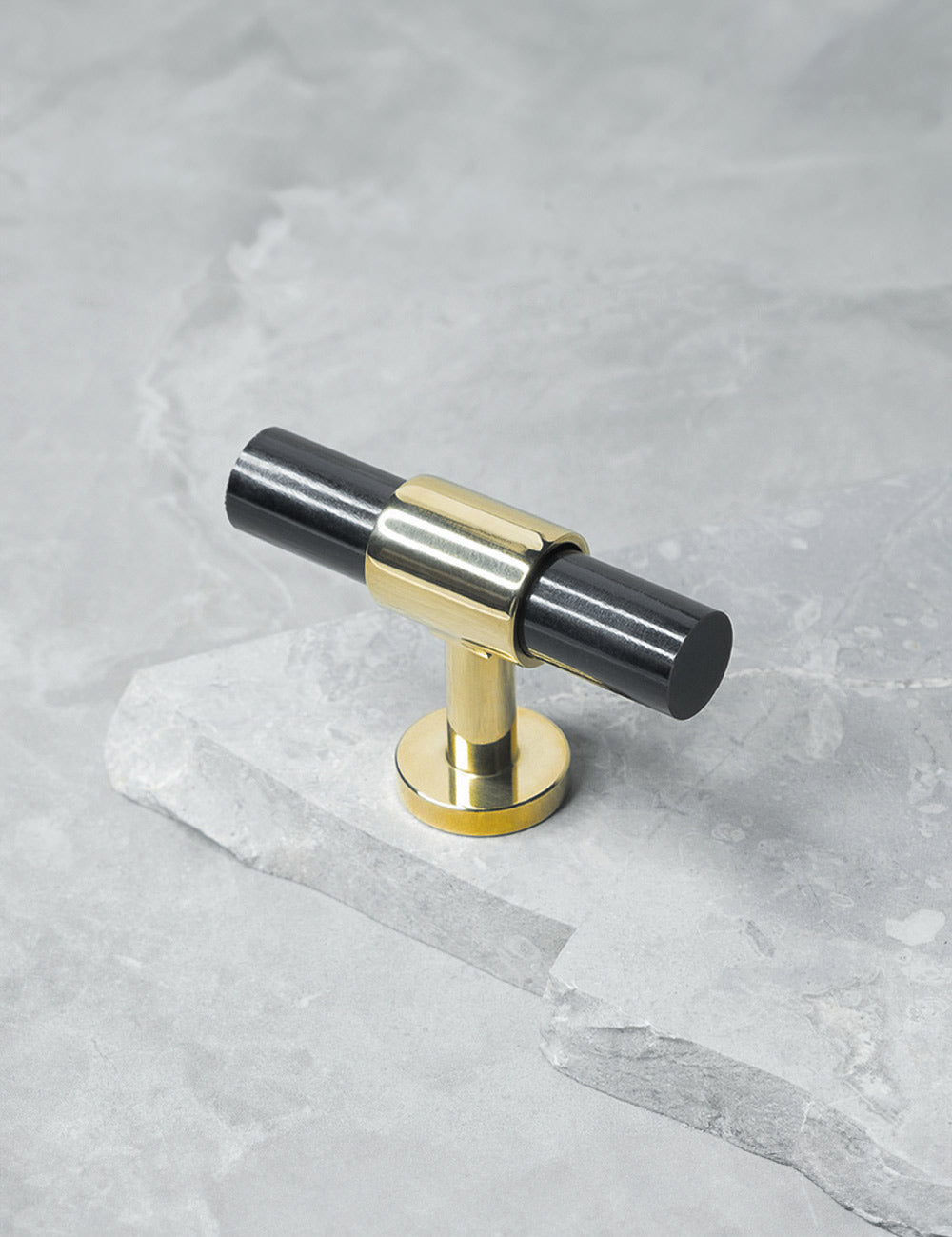 Black Horn. Luxury kitchen hardware made of solid brass by BRANDT Collective. 