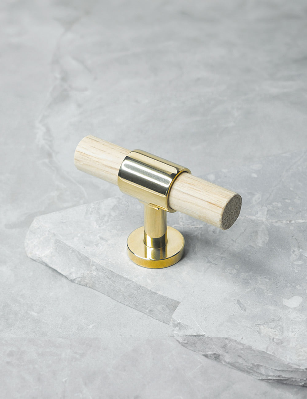 Oak. Luxury kitchen hardware made of solid brass by BRANDT Collective.