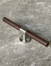 SIGNATURE 30 T-bar handle 156 mm in Satin Nickel/Wenge. Luxury cabinet hardware made of solid brass by BRANDT Collective. 