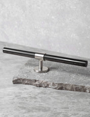 SIGNATURE 30 T-bar handle 188 mm in Satin Nickel/Black Horn. Luxury cabinet hardware made of solid brass by BRANDT Collective.