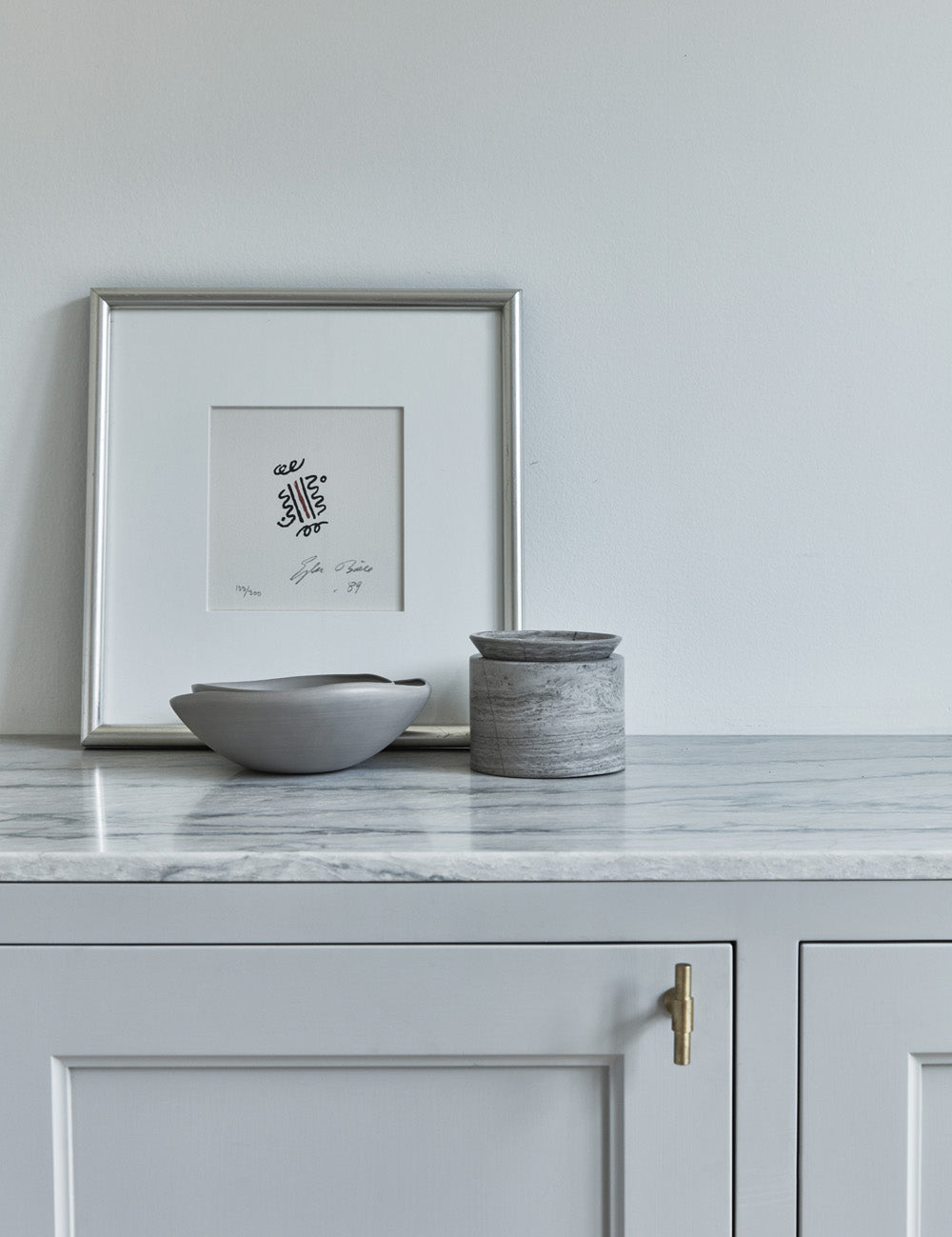 Brushed Brass. Luxury kitchen hardware made of solid brass by BRANDT Collective. 