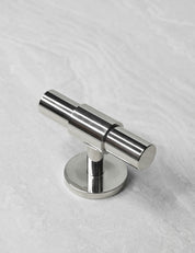 SIGNATURE 30 T-bar 60 mm in Polished Nickel/Polished Nickel. Luxury kitchen hardware made of solid brass by BRANDT Collective.