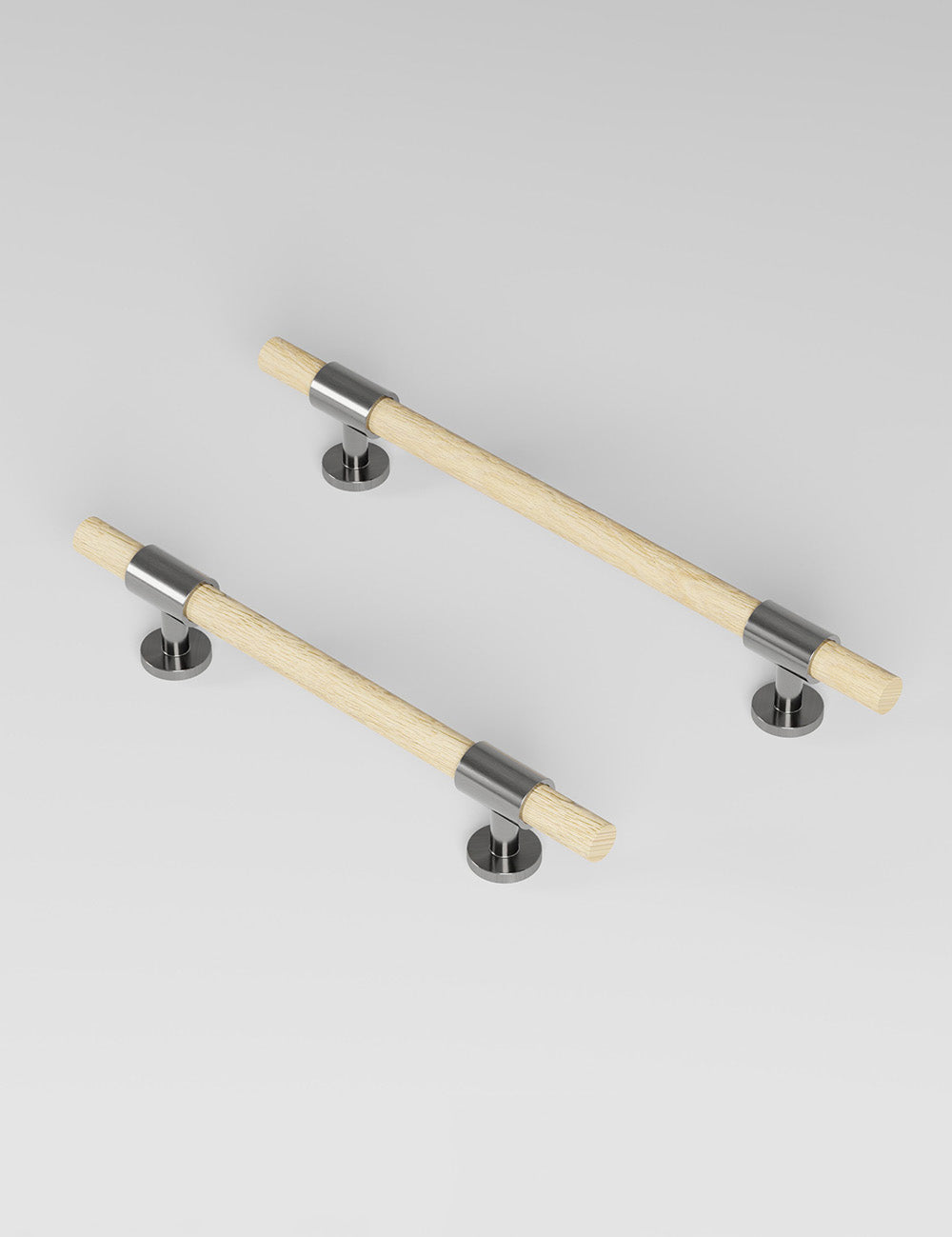 SIGNATURE slim pull bar handle 150 mm in Satin Nickel/Oak. Luxury cabinet hardware made of solid brass by BRANDT Collective. 