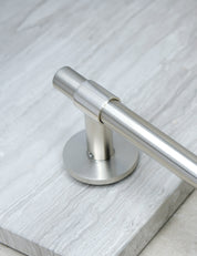 SIGNATURE towel bar 600 mm in Brushed Nickel. Luxury bathroom hardware made of solid brass by BRANDT Collective. 