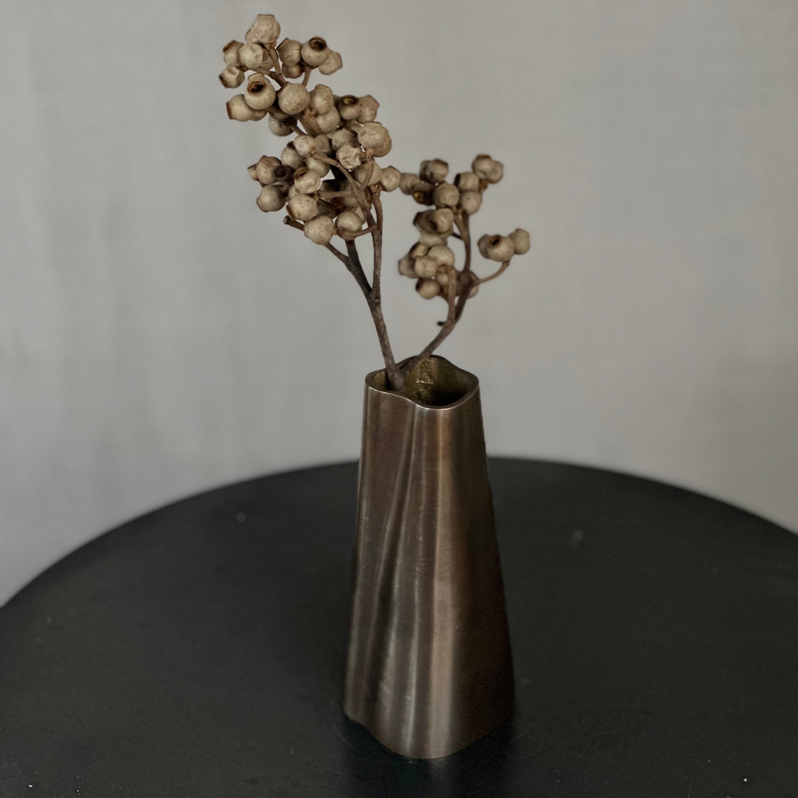 BRANDT Copenhagen TRTUNK vase in burnished brass 