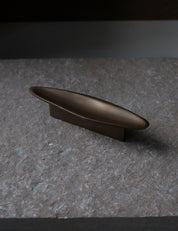 VALE pull bar 150 mm in burnished brass made of solid brass and designed by Julie Brandt for BRANDT Collective