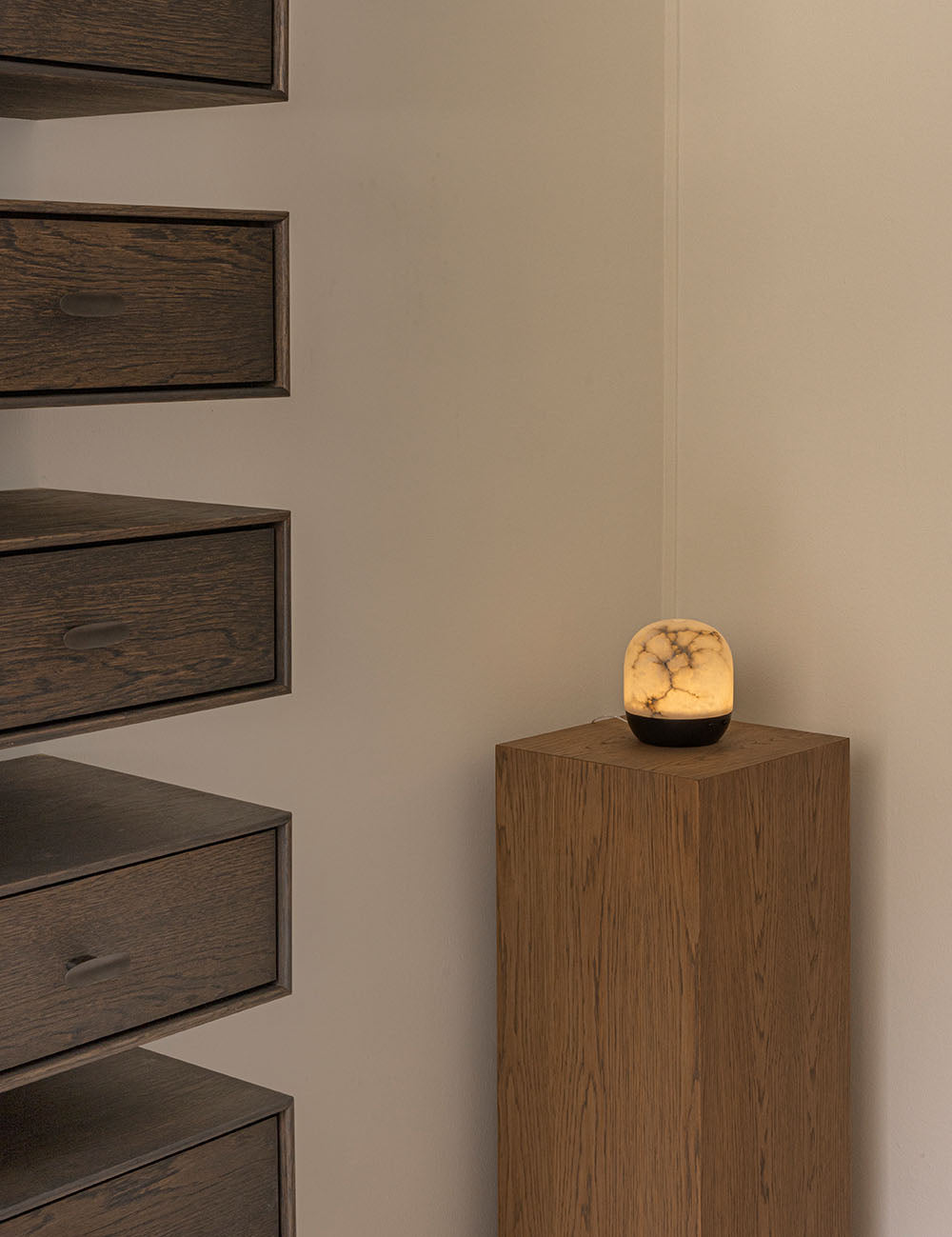 BRANDT Copenhagen SERENE diffuser with alabaster marble shade