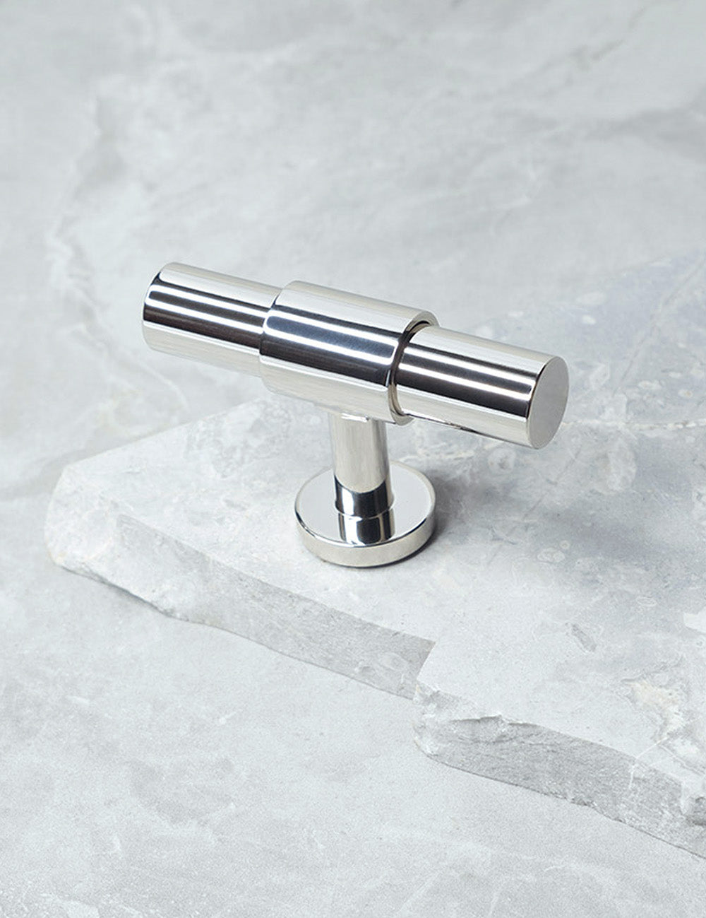 SIGNATURE 20 - T-bar handle 60 mm - Polished Nickel / Polished Nickel by BRANDT Copenhagen