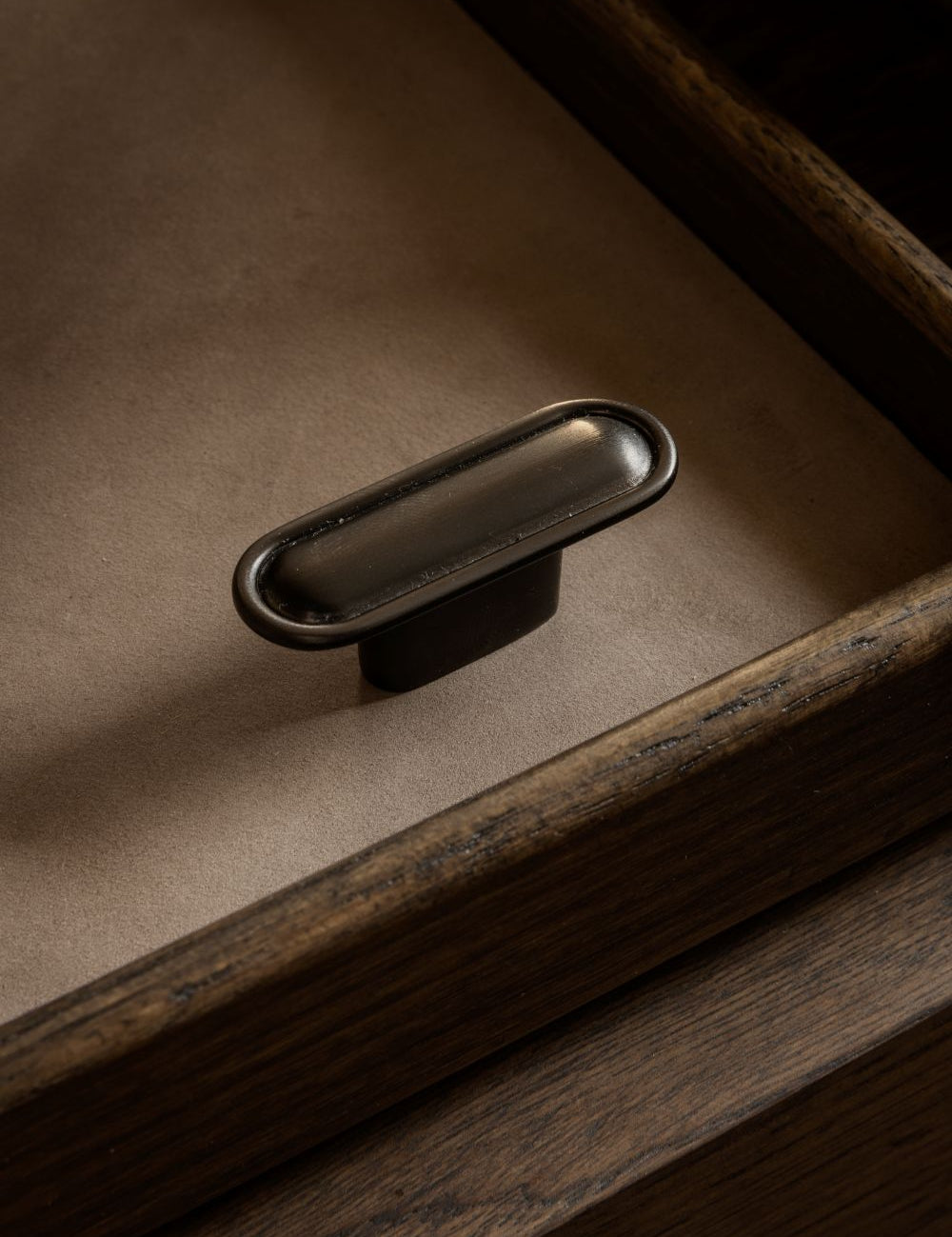 BUTTON knob by NORM archtiects and BRANDT Copenhagen. Perfect as kitchen handle and cabinet hardware for luxury homes.