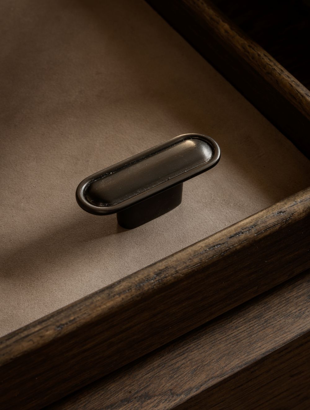 BUTTON knob by NORM archtiects and BRANDT Copenhagen. Perfect as kitchen handle and cabinet hardware for luxury homes.