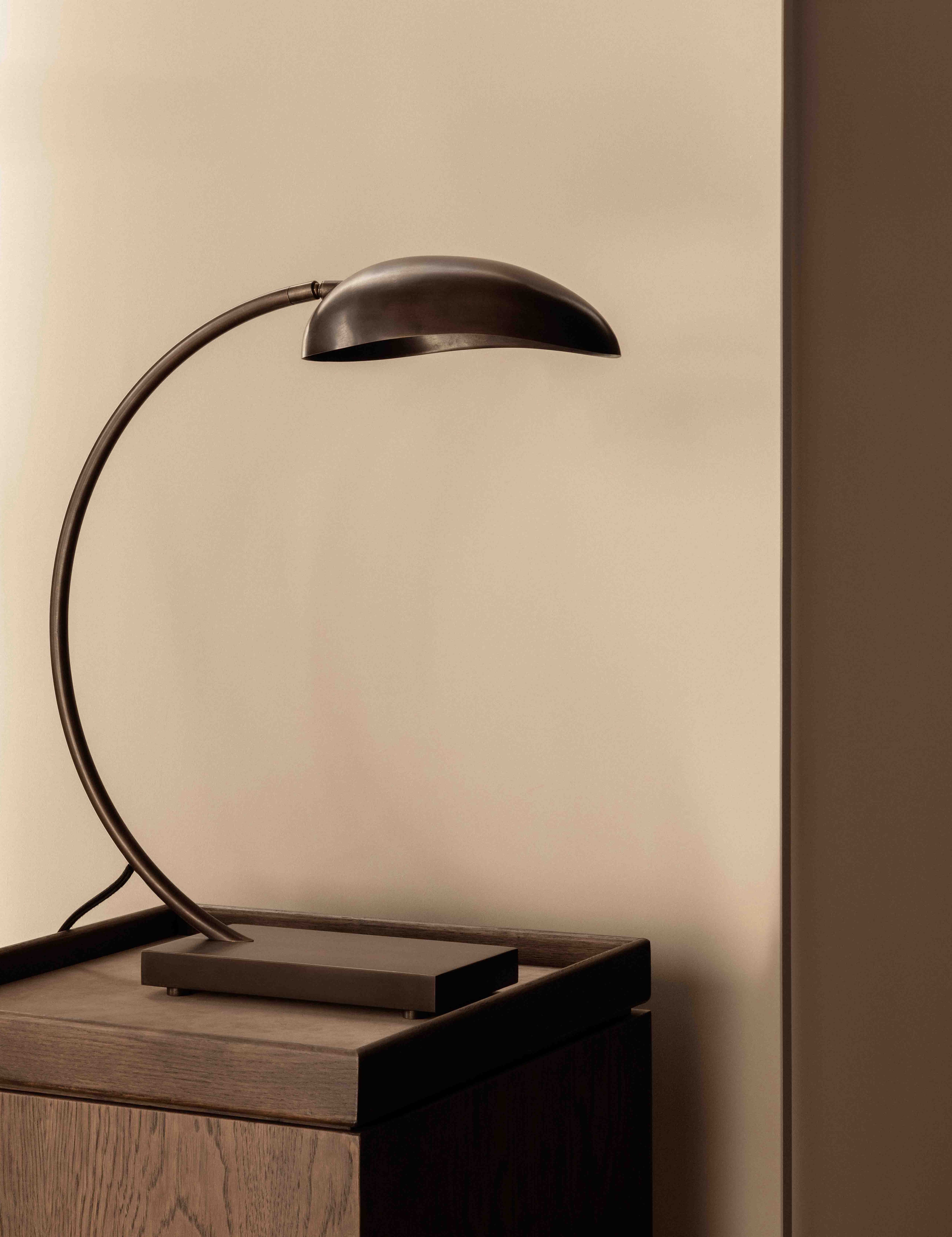 brandtcph-grace-table-lamp-burnished-brass_1tiff.jpg
