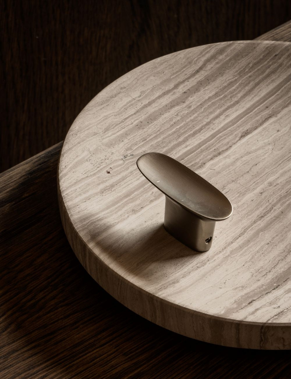 BRANDT Copenhagen LEAF pull bar and handle collection in solid brass — minimal, organic design with thin, blade-like edges. Elegant cabinet hardware inspired by nature, perfect for kitchens, wardrobes and interior projects.