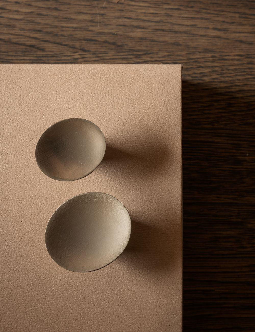 LEAF knob small - Satin Nickel