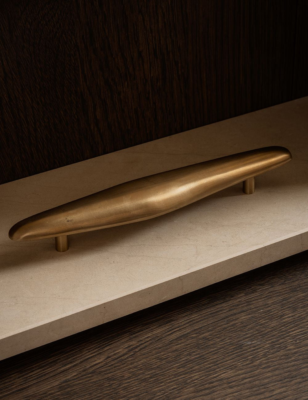 NOBLE pull bar long made of solid brass is part of our organically shaped hardware collections. Designed by Julie Brandt for BRANDT Copenhagen.