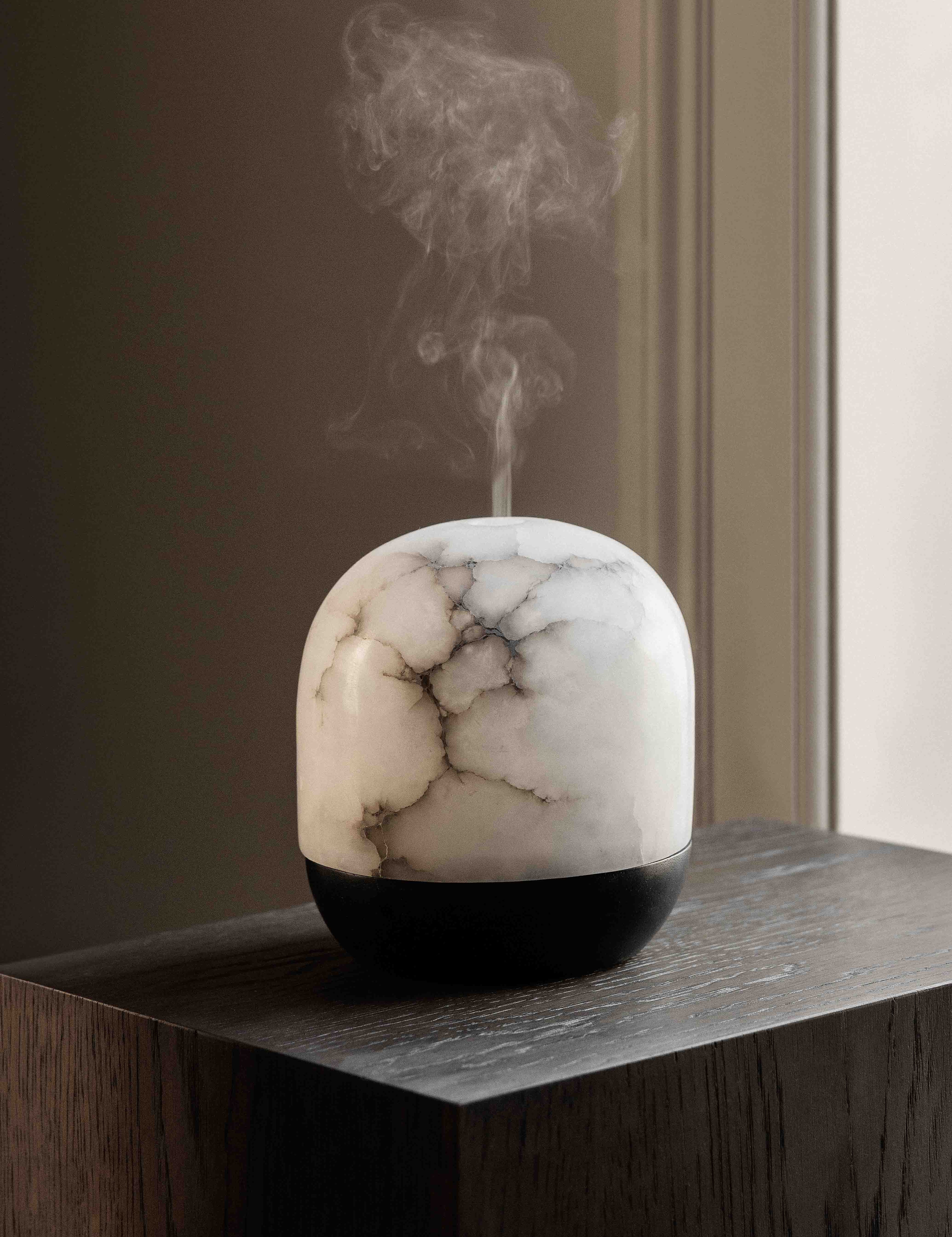 brandtcph-serene-aroma-diffuser-alabaster_1_tiff.jpg