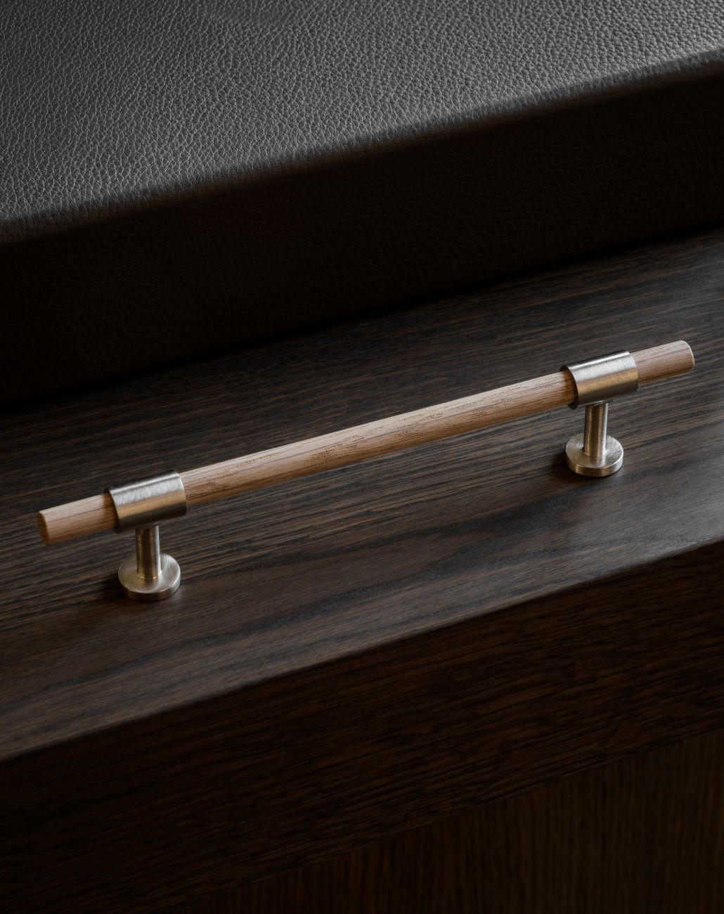  Oak. Modern luxury cabinet hardware made of solid brass by BRANDT Copenhagen.