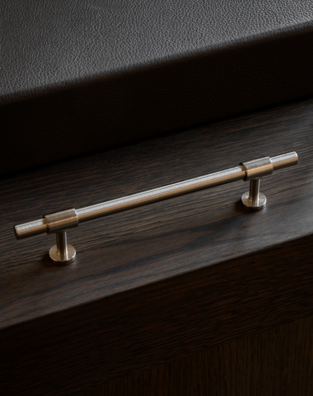 Cabinet handle SIGNATURE slim pull bar 182 mm in Satin Nickel. Modern luxury cabinet hardware made of solid brass by BRANDT Copenhagen.