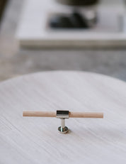 SIGNATURE slim - T-bar 107 mm - Polished Nickel / Oak by BRANDT Copenhagen 