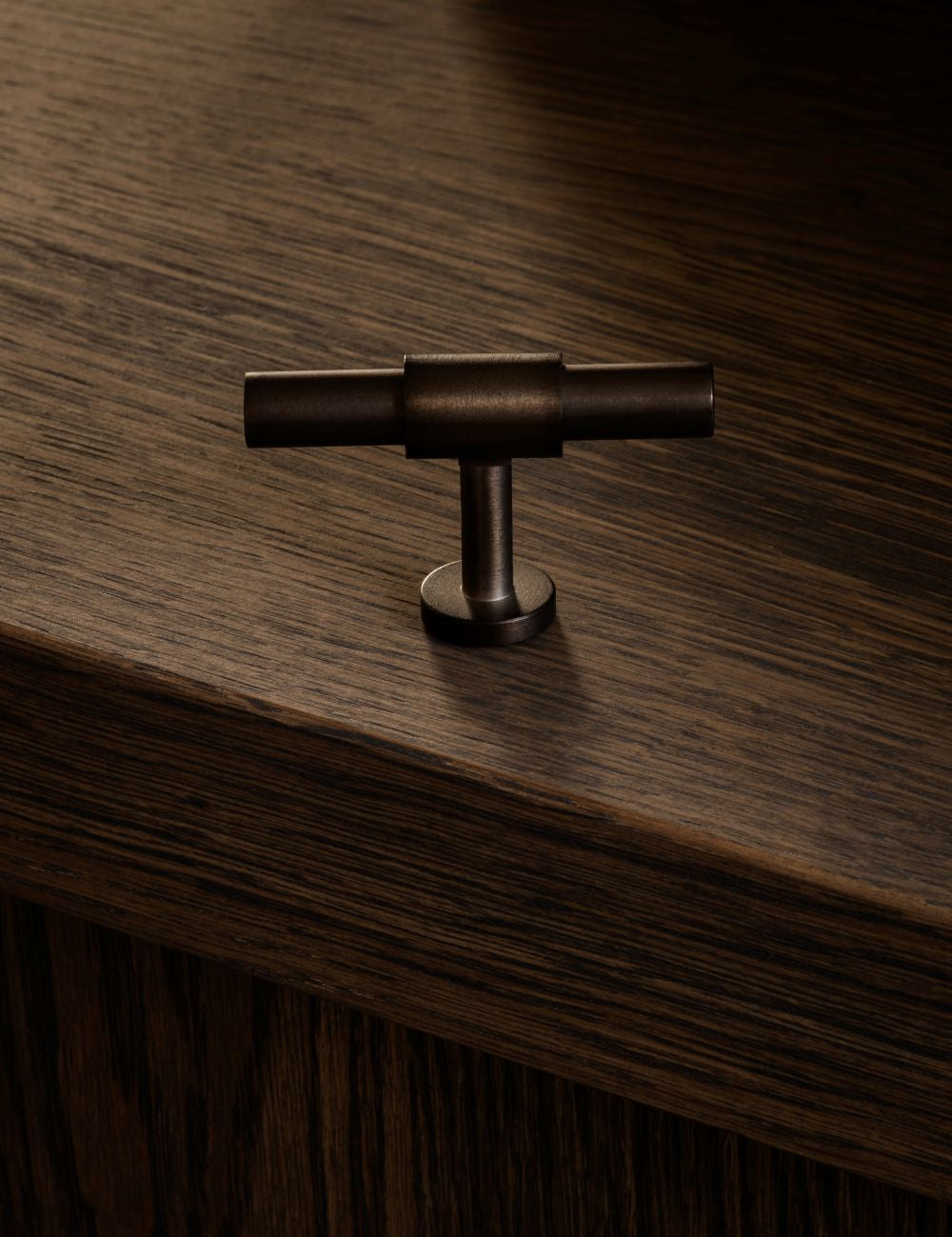  Burnished Brass. Modern kitchen cabinet handles made of solid brass by BRANDT Copenhagen.
