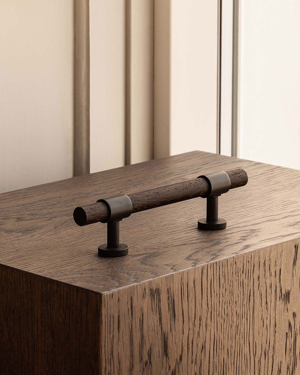 SIGNATURE 20 - pull bar 156 mm - Nearly Black / Wengé
