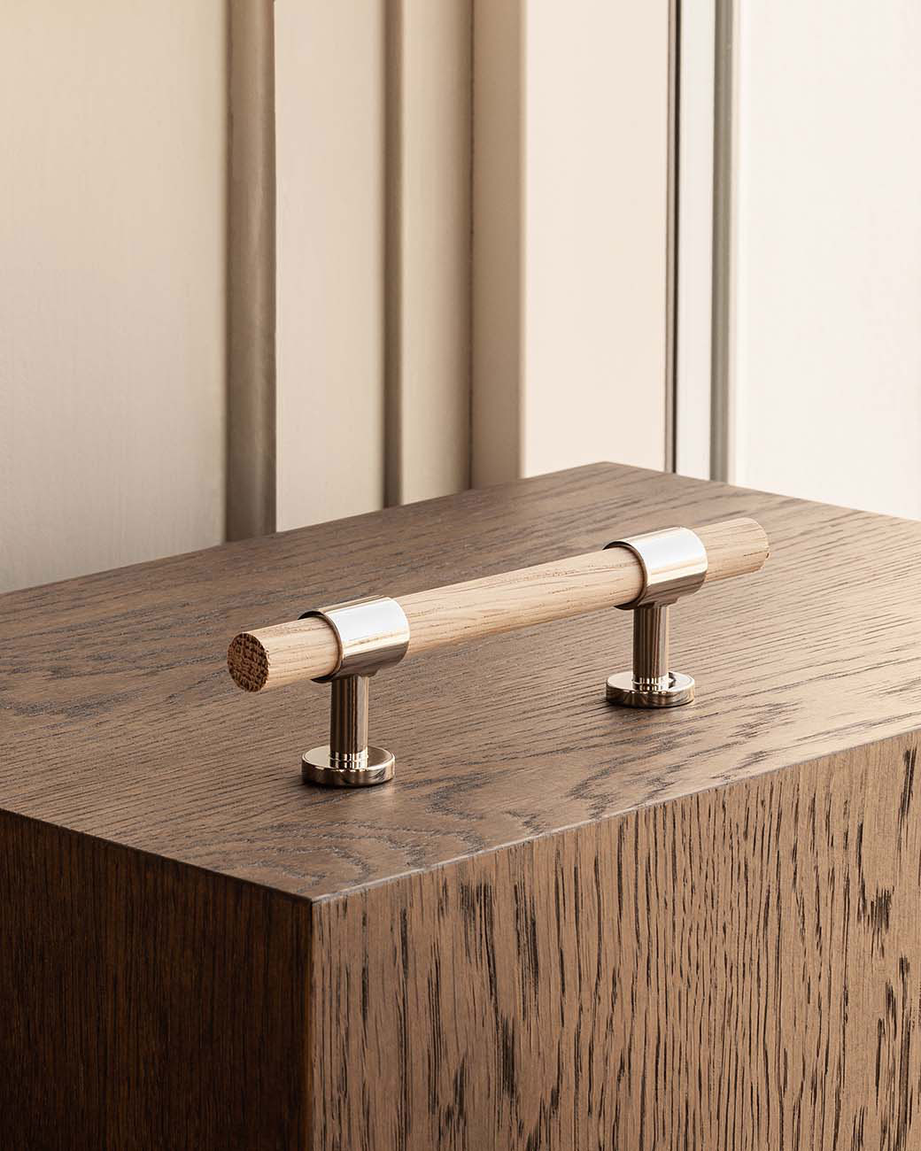 brandtcph-signature20-pull-bar-156mm-polished-nickel-oak_1tiff.jpg