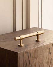 SIGNATURE 20 - pull bar 156 mm - Satin Brass
