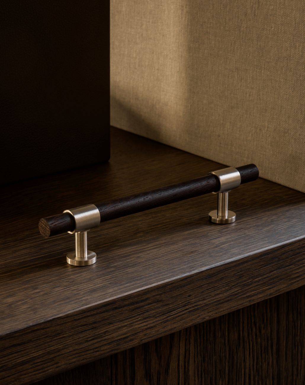 Cabinet handle SIGNATURE 20 - pull bar handle 188 mm - Satin Nickel / Wengé by BRANDT Copenhagen