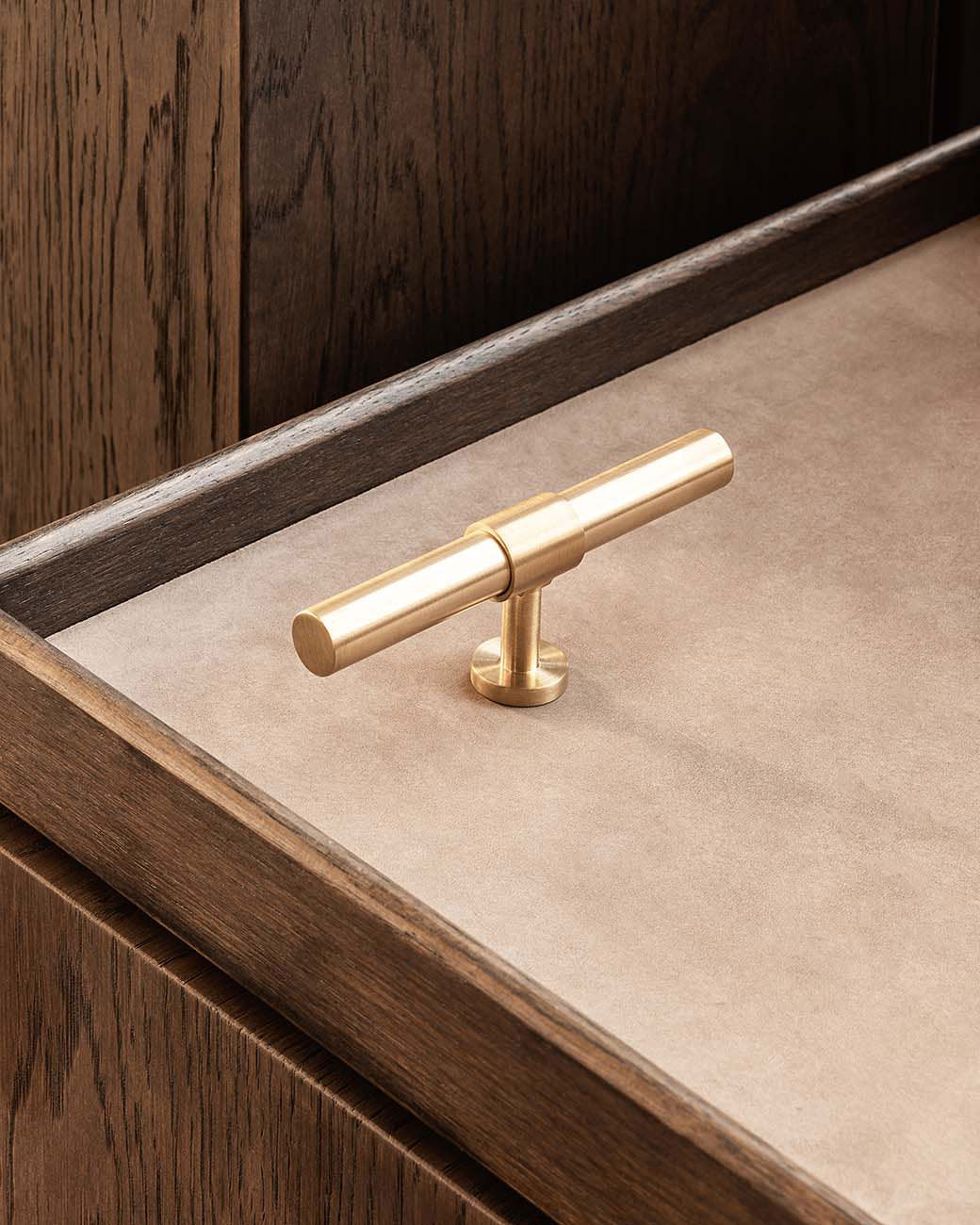 brandtcph-signature20-t-bar-113mm-satin-brass_1tiff.jpg