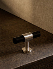 Cabinet handle SIGNATURE 20 - T-bar handle 60 mm - Satin Nickel / Black Horn by BRANDT Copenhagen 