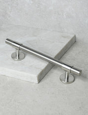 SIGNATURE 30 - pull bar handle 188 mm - Satin Nickel / Satin Nickel by BRANDT Copenhagen 