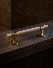 Cabinet handle SIGNATURE 30 Pull bar handle 188 mm in Polished Brass / Oak. Luxury cabinet hardware made of solid brass by BRANDT Copenhagen.