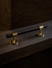 Cabinet handle SIGNATURE 30 - pull bar handle 188 mm - Polished Brass / Wengé by BRANDT Copenhagen