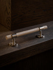Cabinet handle SIGNATURE 30 Pull bar handle 188 mm in Satin Nickel/Oak. Luxury cabinet hardware made of solid brass by BRANDT Copenhagen
