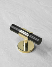 SIGNATURE 30 - T-bar handle 60 mm - Polished Brass / Black Horn by BRANDT Copenhagen 