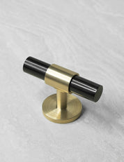 SIGNATURE 30 - T-bar handle 60 mm - Satin Brass / Black Horn by BRANDT Copenhagen 