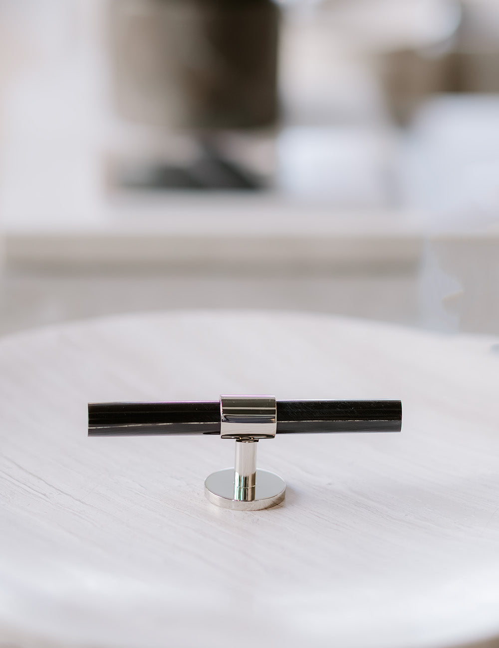 SIGNATURE 30 - T-bar handle 113 mm - Polished Nickel / Black Horn by BRANDT Copenhagen 