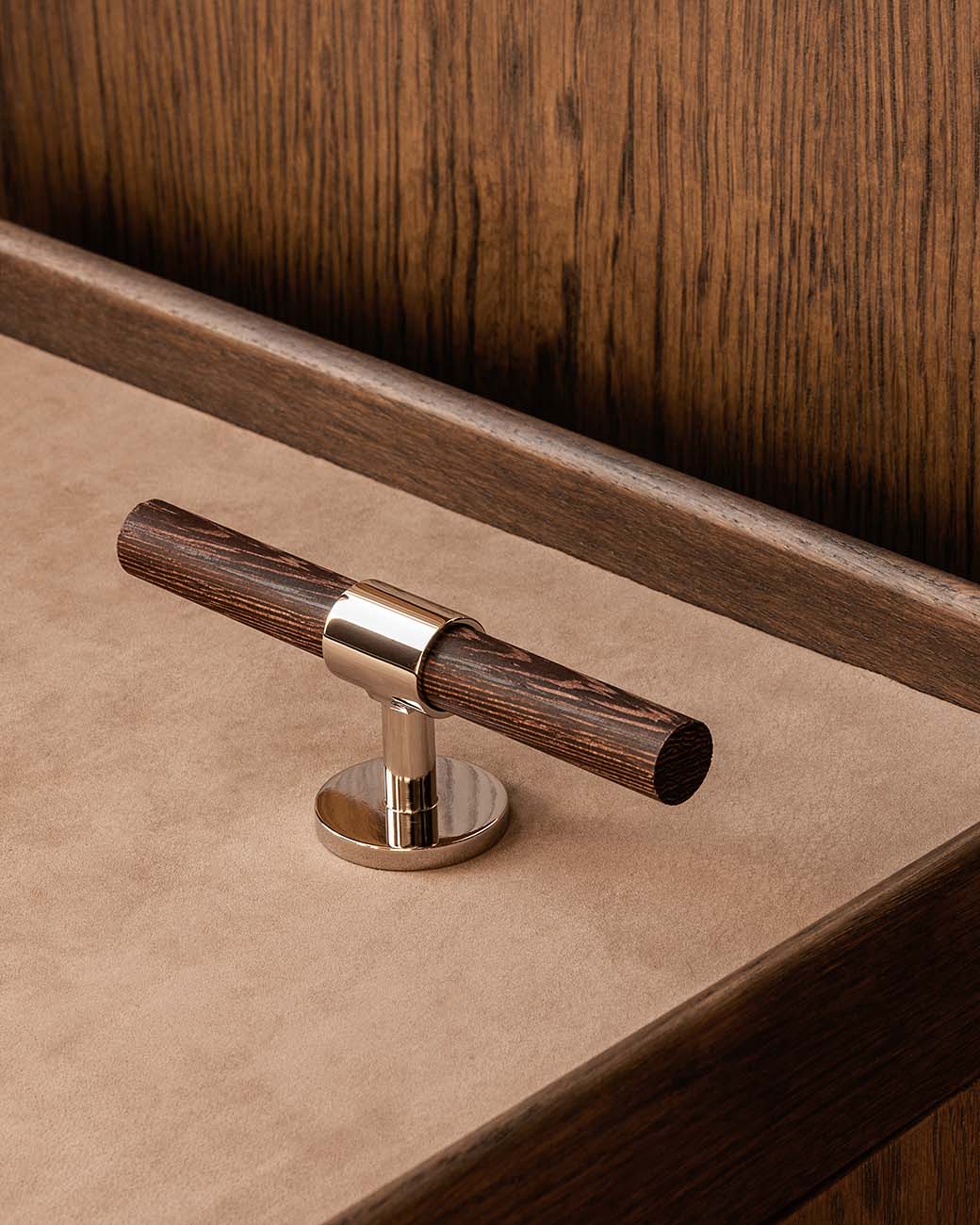 brandtcph-signature30-t-bar-113mm-polished-nickle-wenge_1tiff.jpg