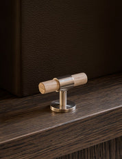 Cabinet handle SIGNATURE 30 - T-bar handle 60 mm - Satin Nickel / Oak by Brandt Copenhagen 